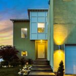 An example of a house with reliable windows